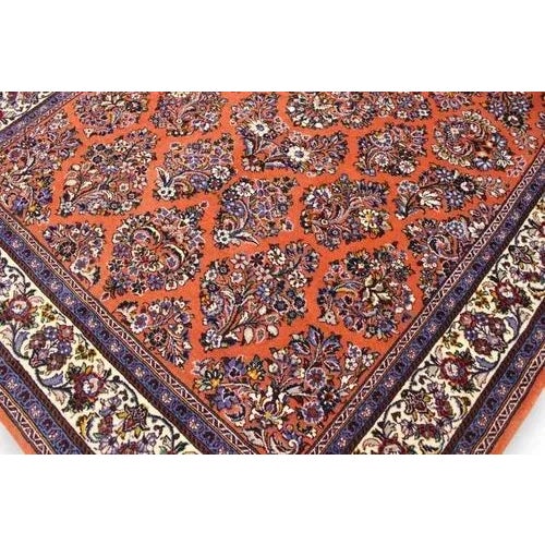 Middle Eastern Sarough Rug in Wool For Sale - Image 6 of 11