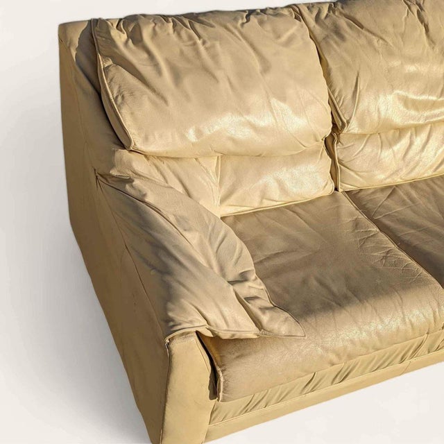 Mid-Century Inspired Beige Leather Sofa – Vintage Postmodern, 1980s For Sale - Image 4 of 10