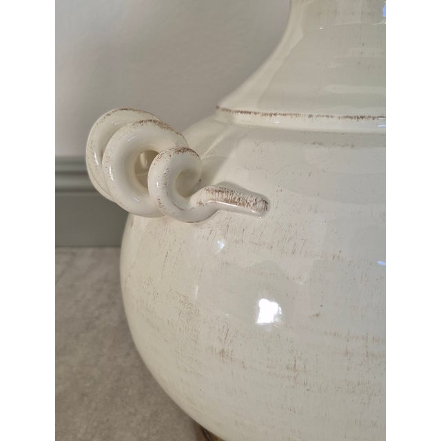 Wildwood Niccolo Italian Ivory Ceramic Table Lamps: Set of Two For Sale - Image 6 of 7