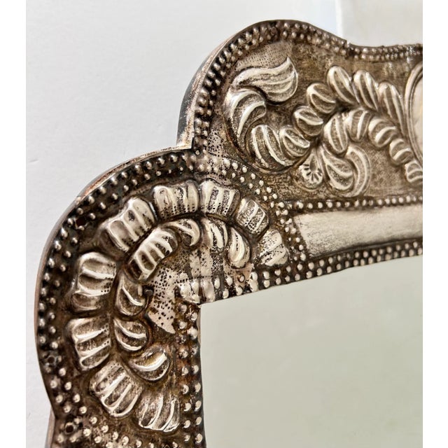 1920s Antique Sterling Silver Repoussé Mirror – Large Ornate Peruvian Silver Wall Mirror Frame For Sale - Image 5 of 12