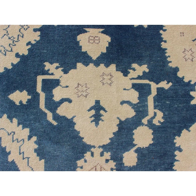 Mid 20th Century Vintage Turkish Oushak Rug With All-Over Design in Royal Blue and Ivory For Sale - Image 9 of 12