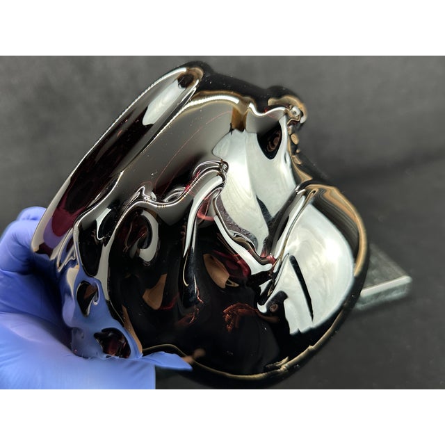 Signed studio art glass bowl by American studio glass artist Robert (Bob) Naess, dated 1979 and numbered #130 — a hand-...