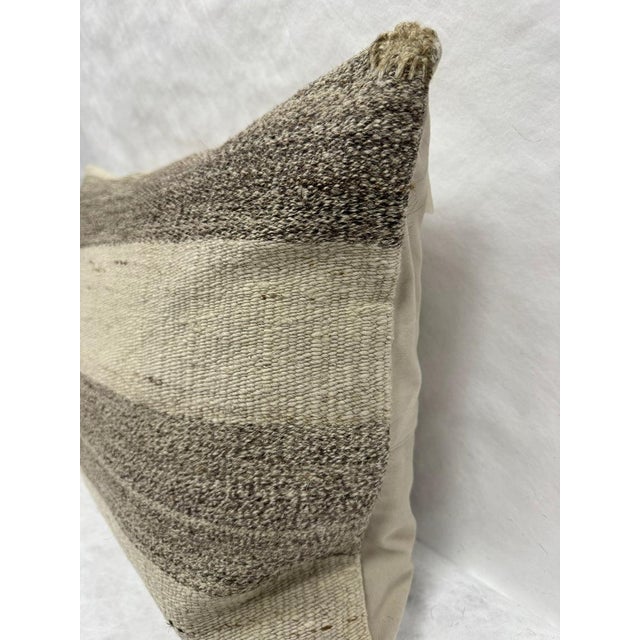 Contemporary Turkish Hemp Pillow Cushion Natural Beige Brown Gray Pillow Cushion Cover 16" x 24" For Sale - Image 3 of 4