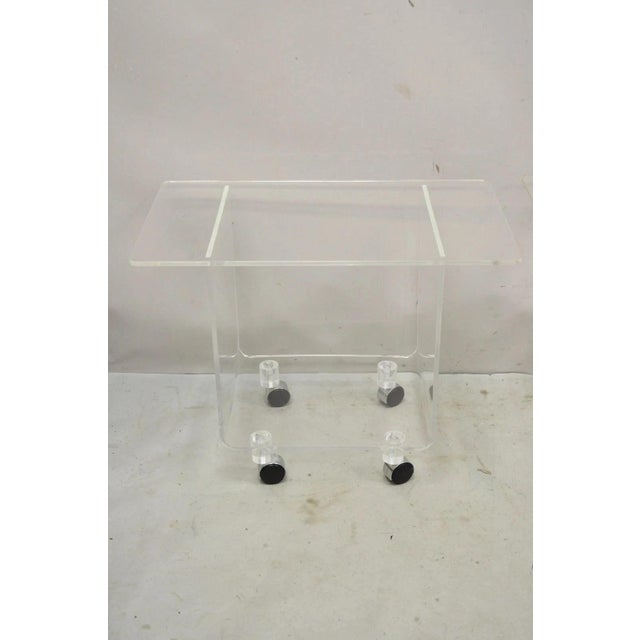 Mid-Century Modern Vintage Clear Lucite Acrylic Mid Century Modern Rolling Side Tables - A Pair For Sale - Image 3 of 11