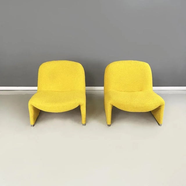 Set of Italian Modern Yellow Fabric Alky Lounge Chairs attributed to Piretti for Anonima Castelli 1970 For Sale - Image 3 of 12
