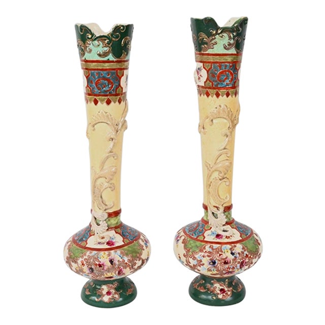 Pair of Japanese Imperial Meiji Period Porcelain Vases For Sale