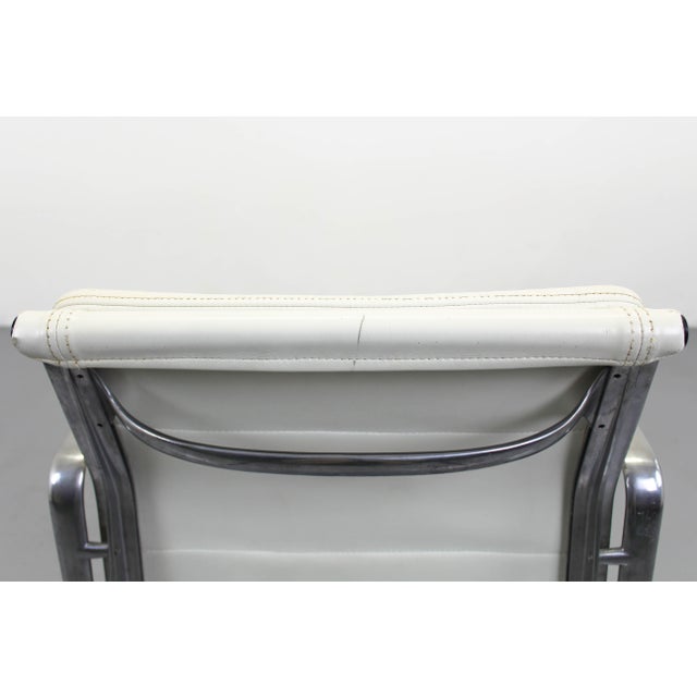 EA217 Office Chair by Charles & Ray Eames for Herman Miller, 1980s For Sale - Image 10 of 13