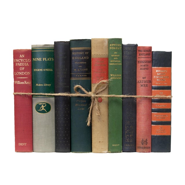 Distinguish any space with our Vintage British History SubjectPak from Booth & Williams. One linear foot of authentic...