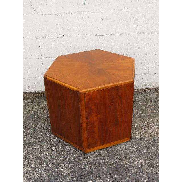 Wood Lane Hexagon Mid Century Modern Nightstand Side End Lamp Table Bar Commode 6315 For Sale - Image 7 of 18