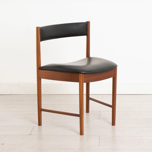 Teak Dining Chairs with Original Black Vinyl Upholstery from McIntosh, 1960, Set of 6 For Sale - Image 4 of 10