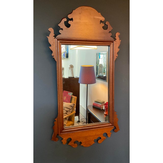 Thomas Chippendale Vintage Chippendale Style Mirror in Mahogany For Sale - Image 4 of 8