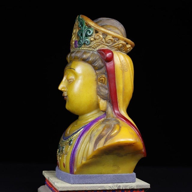 Vintage Shoushan Stone Guanyin Bust With Polychrome Details For Sale - Image 10 of 10