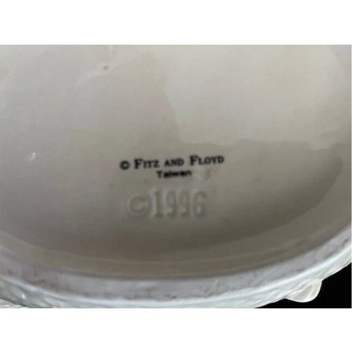 1990s Vintage 1996 Fitz and Floyd Ominbus Fish Market Oceana Covered Bowl For Sale - Image 5 of 7