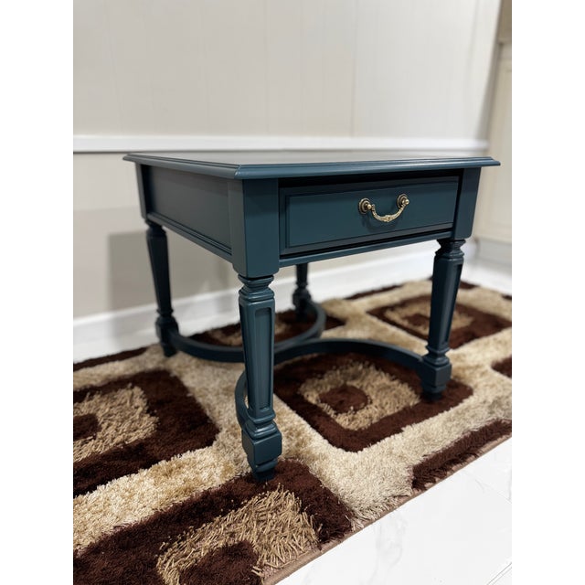 American 1990s Beautifully Restored End Table / Accent Table For Sale - Image 3 of 5