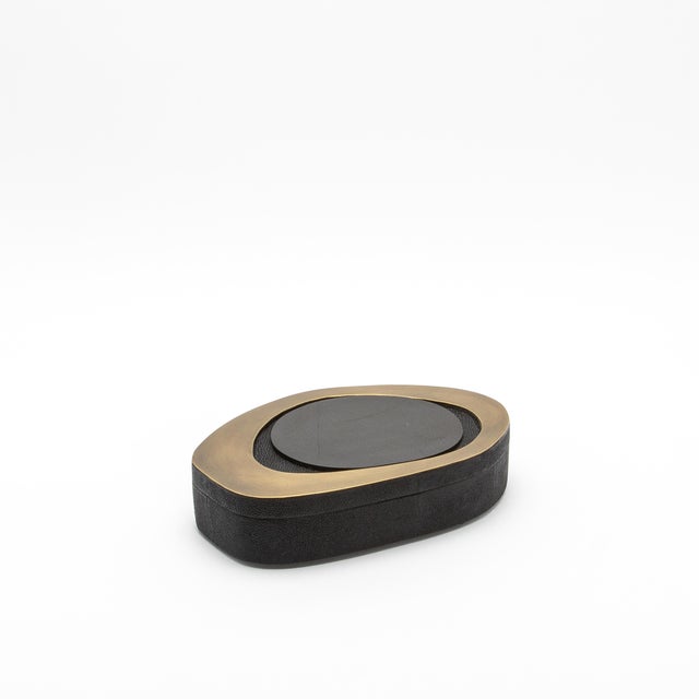 2020s Set of 2 Boxes in Black Shagreen With Shell and Bronze Patina Brass Details by R&y Augousti For Sale - Image 5 of 9