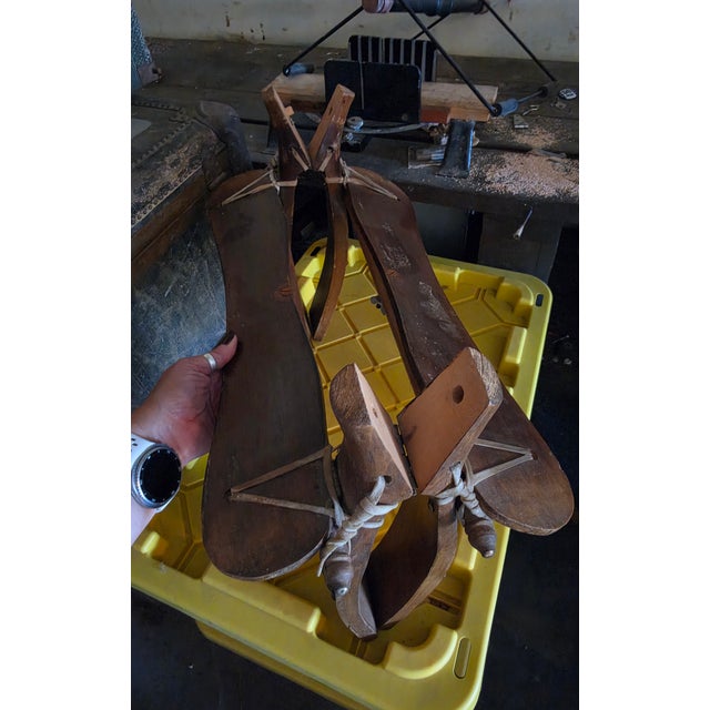 Animal Skin Vintage Saudi Arabian Camel Saddle – Handcrafted Traditional Saddle For Sale - Image 7 of 7