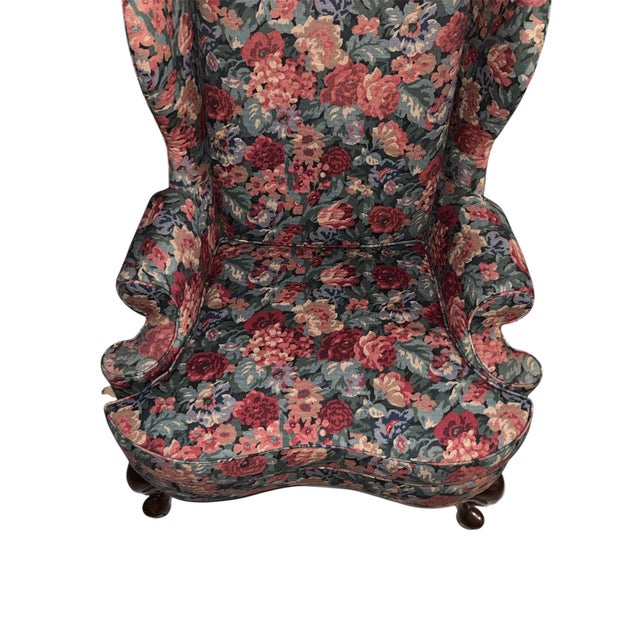 Queen Anne 1990s Vintage Vanguard Furniture Serpentine Wingback Chair For Sale - Image 3 of 8