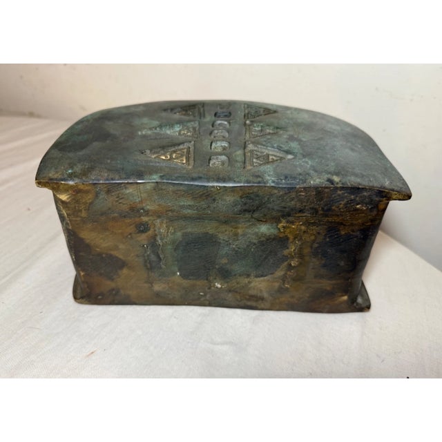 Share Large Antique Patinated Bronze Modernist Sculpture Figural Fish Dresser Box For Sale - Image 10 of 16