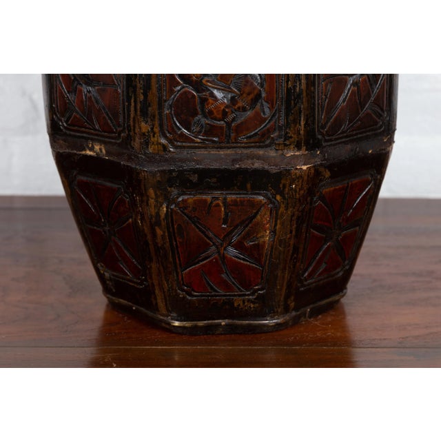 Early 20th Century Antique Chinese Wedding Box with Carved Handle, Animals and Foliage Motifs For Sale - Image 5 of 12