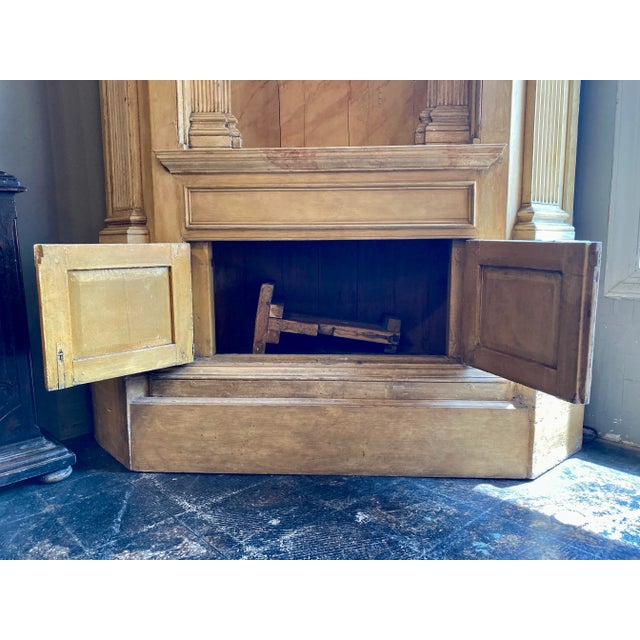 18th Century Georgian Corner Cupboard For Sale - Image 4 of 5