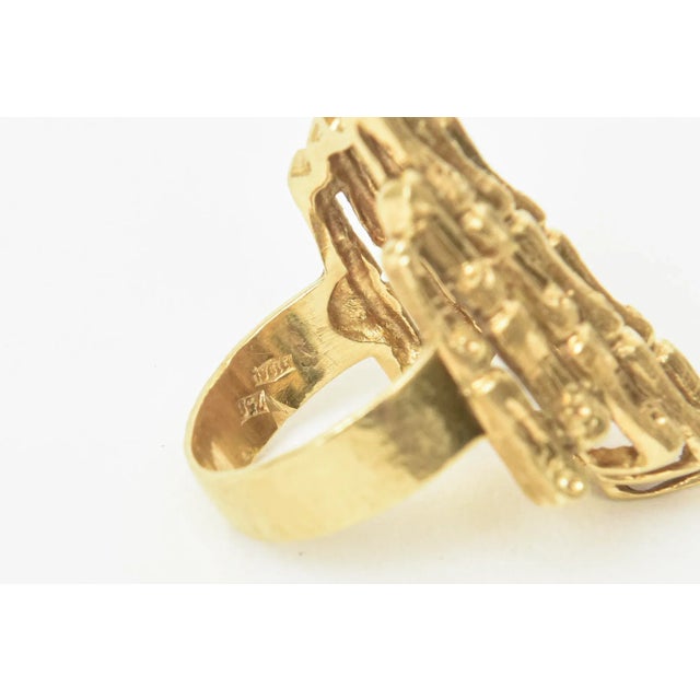 1960s Vintage 18k Gold Italian Sculptural Bamboo Design Elongated Ring, Size 6.5 For Sale - Image 5 of 12