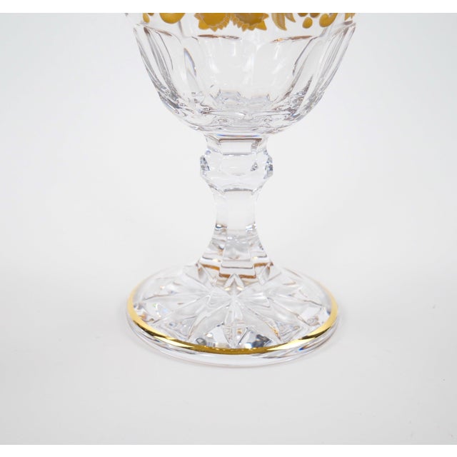 Val Saint Lambert Set of 12 Gilt Gold-Decorated Tableware Wine / Water Service For Sale - Image 11 of 12