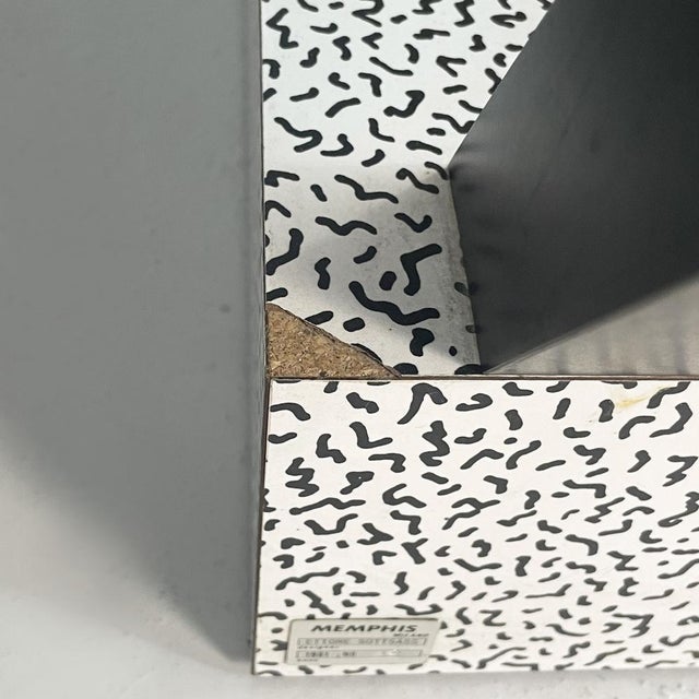 Italian Modern Laminate Carlton Bookcase by Ettore Sottsass for Memphis, 1981 For Sale - Image 18 of 18