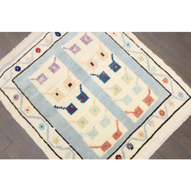 Turkish Konya Square Rug no. j5312 For Sale - Image 4 of 4