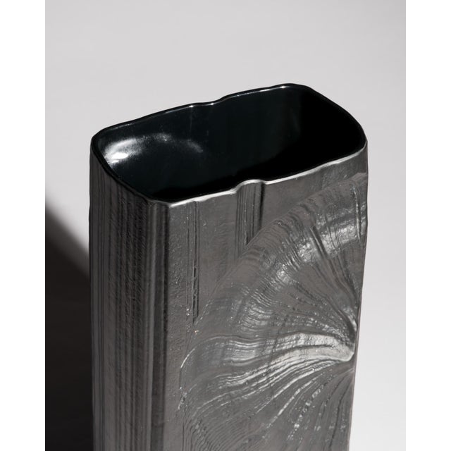 Ammoniten Porcelain Black Vases by Martin Freyer for Rosenthal, Germany, 1970s, Set of 2 For Sale - Image 13 of 16