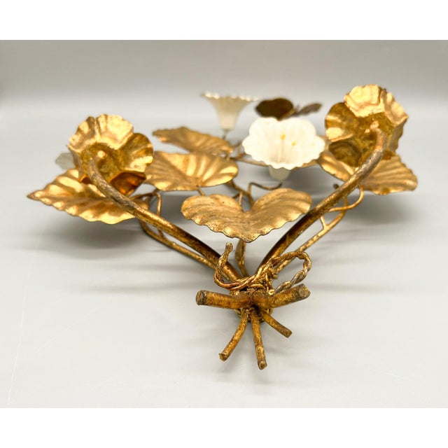 Mid 20th Century Vintage Italian Gilt Tole Floral Wall Sconces, Pair With White Trumpet Flowers – Hollywood Regency / Italian Provincial For Sale - Image 5 of 15