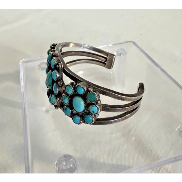 1930s Zuni Turquoise and Silver Bracelet Set For Sale In Los Angeles - Image 6 of 15