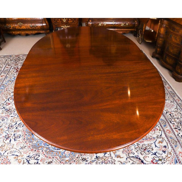 1990s Vintage Regency Revival Oval Dining Table from William Tillman, 1990s For Sale - Image 5 of 16