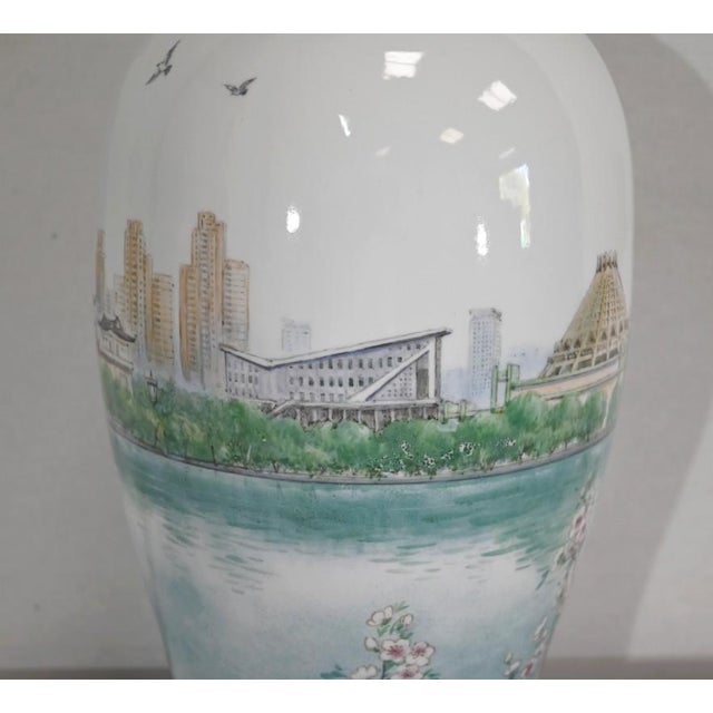 Large Japanese Porcelain Vase, 1950s For Sale - Image 14 of 18