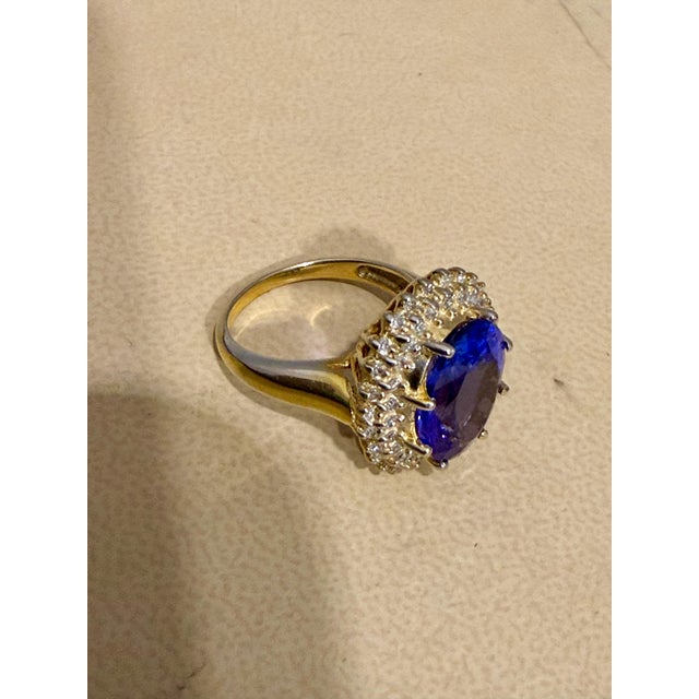 6.2 Carat Oval Tanzanite & 1 Ct Diamond Ring 14 Karat Yellow Gold, Estate, S 7 For Sale In New York - Image 6 of 8
