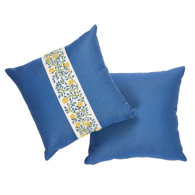 Contemporary Schumacher Ashoka 18" Pillow in Citron & Blue For Sale - Image 3 of 5