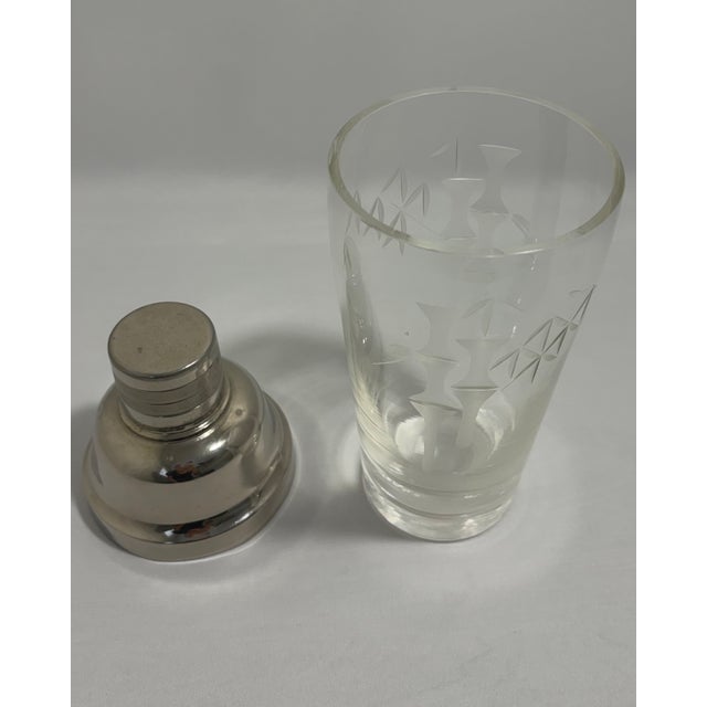 Mid-Century Modern Vintage Noritake Sasaki Bamboo Etched Crystal Cocktail Shaker & Decanter Set For Sale - Image 3 of 12