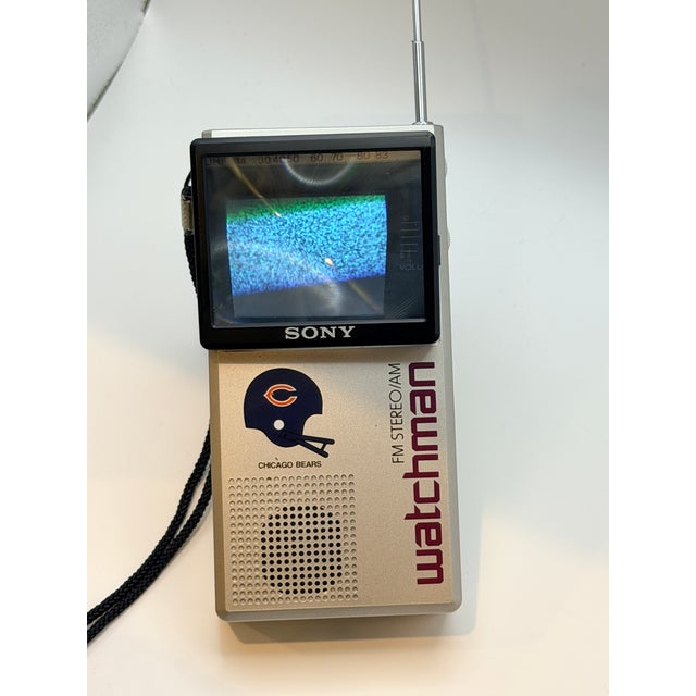 1980s Vintage Sony Watchman Portable Tv With Close-Up Viewer – Fully Functional For Sale - Image 5 of 7