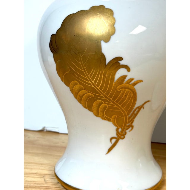 Pair Maison Jansen Style Porcelaine de Paris Covered Urns Gilt Feather Motif For Sale - Image 12 of 18