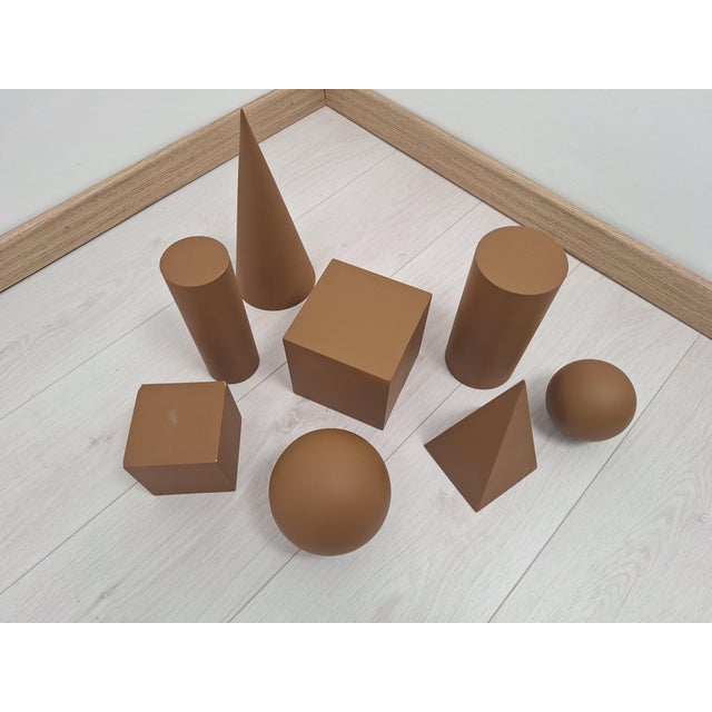 Wooden Geometric-Shape Ornaments in Brown Lacquer from Molteni, 1990s, Set of 8 For Sale - Image 4 of 17