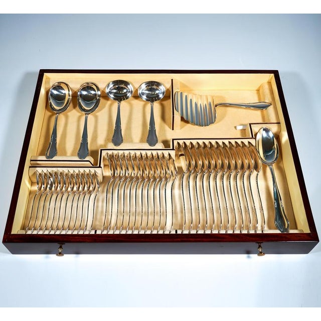 Metal Art Deco Silver Cutlery Set for 12 in Showcase attributed to Bruckmann &Sons Germany, 1920s, Set of 164 For Sale - Image 7 of 13