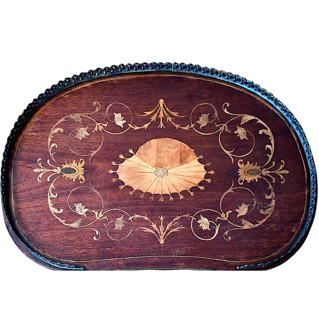 French Vintage French Louis XV-style Small Liquor Cabinet/Occasional Table For Sale - Image 3 of 12