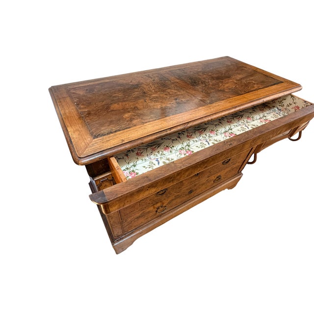 Early 19th Century French Provincial Charles X Burled Walnut Commode. For Sale In Washington DC - Image 6 of 14