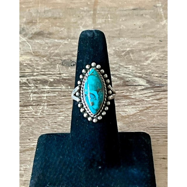 Vintage Boho Native American Style Turquoise Ring For Sale - Image 4 of 12