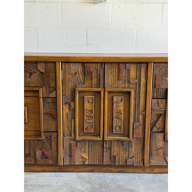 1970s Lane Oak Credenza Brutalist Wooden Sideboard Large Storage Mid-Century Modern 1970s For Sale - Image 5 of 10