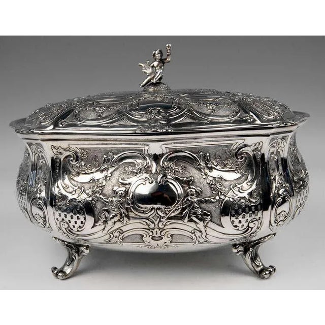 Large Lidded Bowl on Feet in Silver, Hanau, Germany, 1907-1910 For Sale - Image 9 of 10