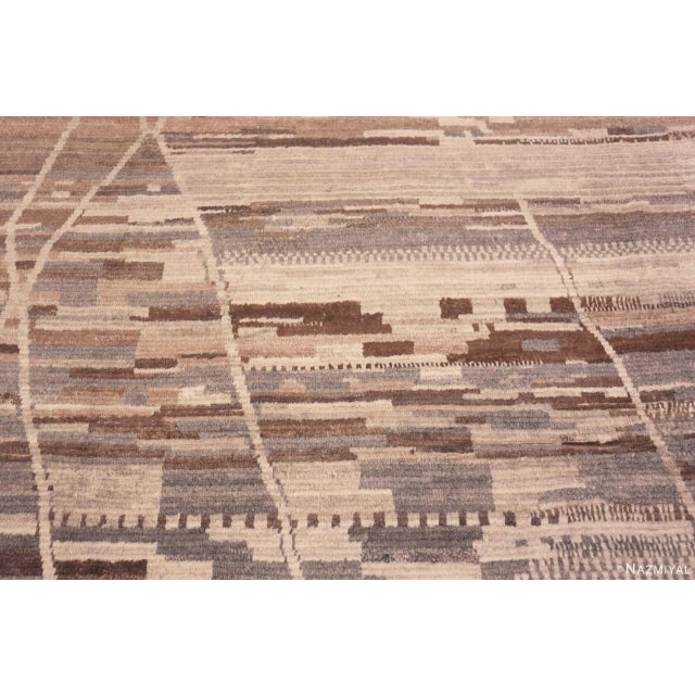 Textile Nazmiyal Collection Large Geometric Modern Minimalist Rug For Sale - Image 7 of 10