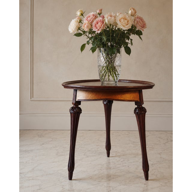 Wood Tripod Pedestal Table in Mahogany and Walnut, 1920s For Sale - Image 7 of 8