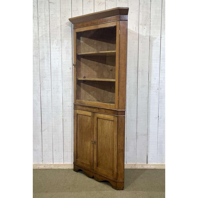 19th Century English Corner Cabinet in Oak, Mahogany, and Fir For Sale - Image 4 of 13