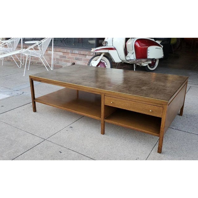 1950s Paul McCobb for Calvin Coffee Table Leather Top Philippine Mahogany Brass Trim For Sale - Image 13 of 13