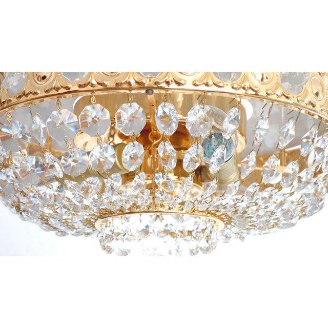 1970s 24 Carat Gold-Plated Brass & Lead Crystal Chandelier from Sölken Leuchten For Sale - Image 5 of 10